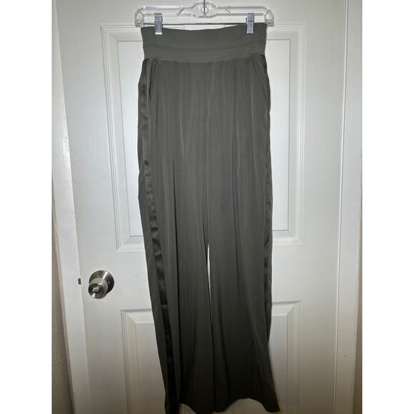 Athleta Nolita Wide Leg Pants Mountain Olive Green SZ 4 - Picture 4 of 5